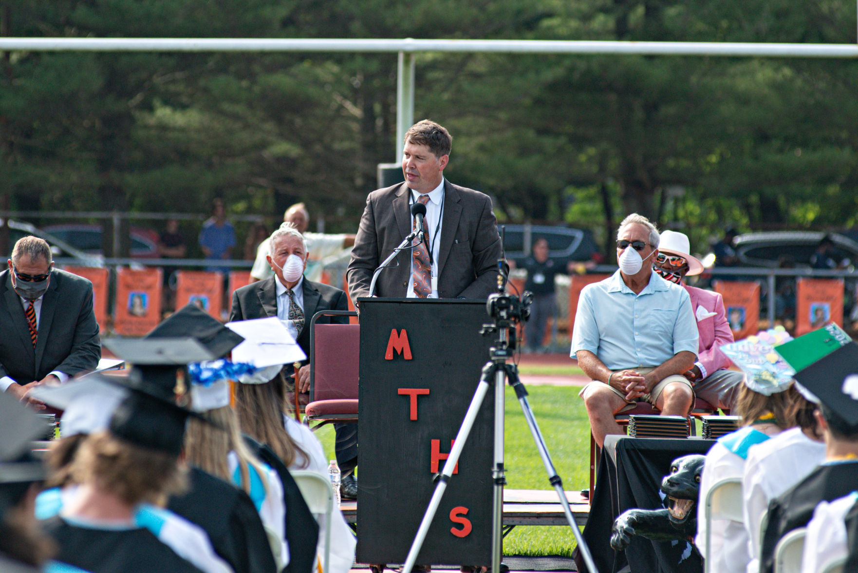 070820_nws_middlegrad